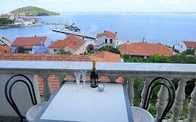 Apartment Marija - Ugl205 By Interhome